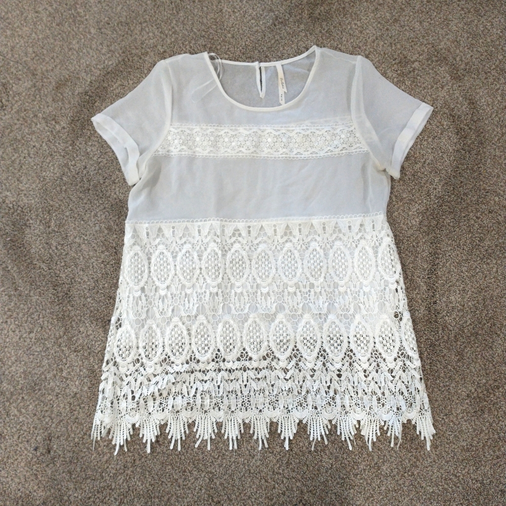 Bellatrix White Lace Blouse